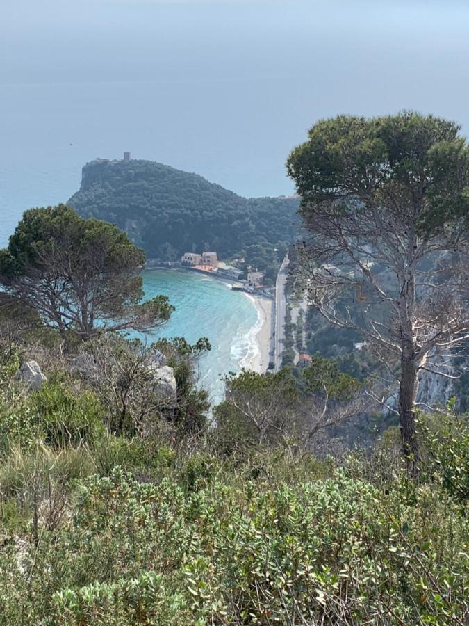 A Casa Di Laura Finale Ligure Lägenhet Exteriör bild